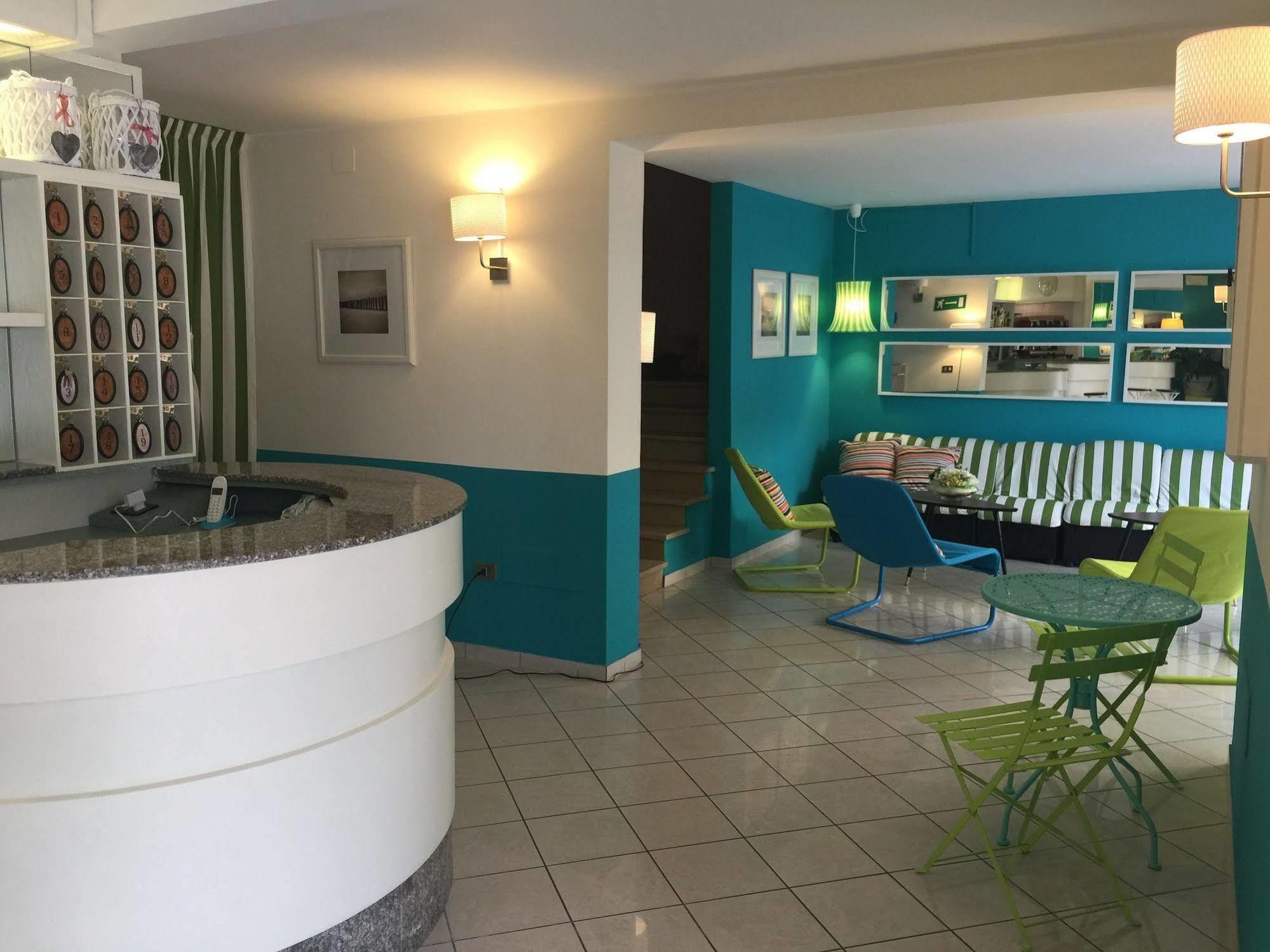 Hotel Gialpina Viserba Di Rimini Εξωτερικό φωτογραφία